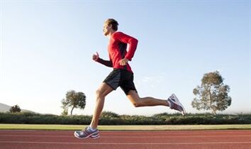 Berlari adalah latihan yang sangat baik untuk meningkatkan potensi seorang pria. 