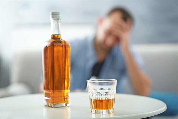 Minum alkohol berdampak negatif pada fungsi ereksi pria